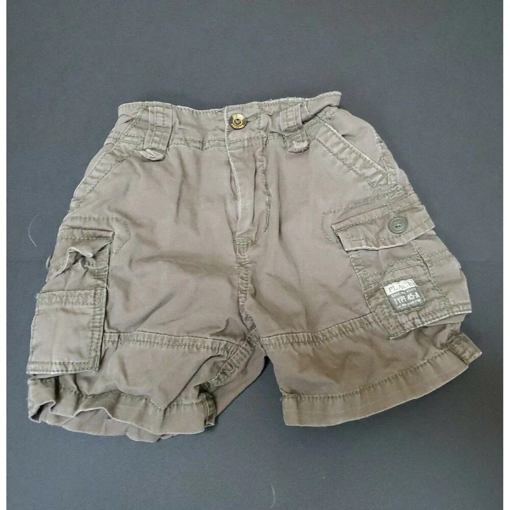 Boy's The Children's Place 12 month green cargo shorts
